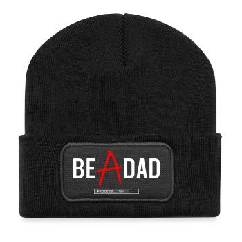Papa en t-shirt en processus – Futur papa - Beanie recyclé à patch - noir - Devant