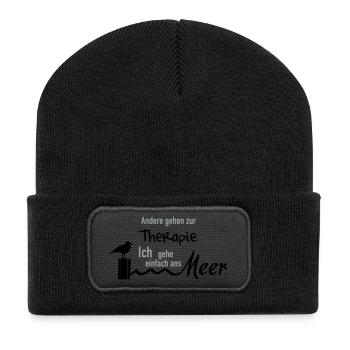 Therapie am Meer - Recycelte Patch Beanie - Schwarz - Vorne