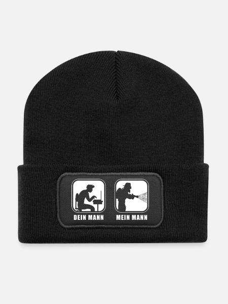 Dein Mann (Büro), Mein Mann (Feuerwehr) - Recycelte Patch Beanie - Schwarz