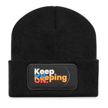 Motivierendes und inspirierendes Zitat. Anbehalten! - Recycelte Patch Beanie - Schwarz - Vorne