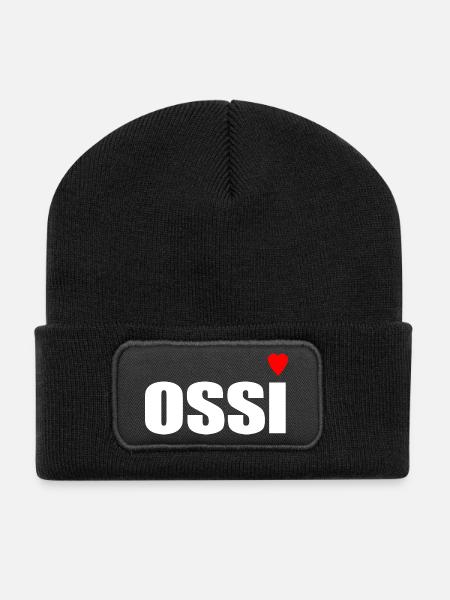 Ossi mit Herz rot - Recycelte Patch Beanie - Schwarz