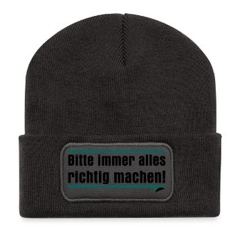 Bitte immer alles richtig machen - Recycelte Patch Beanie - Dunkelgrau - Vorne