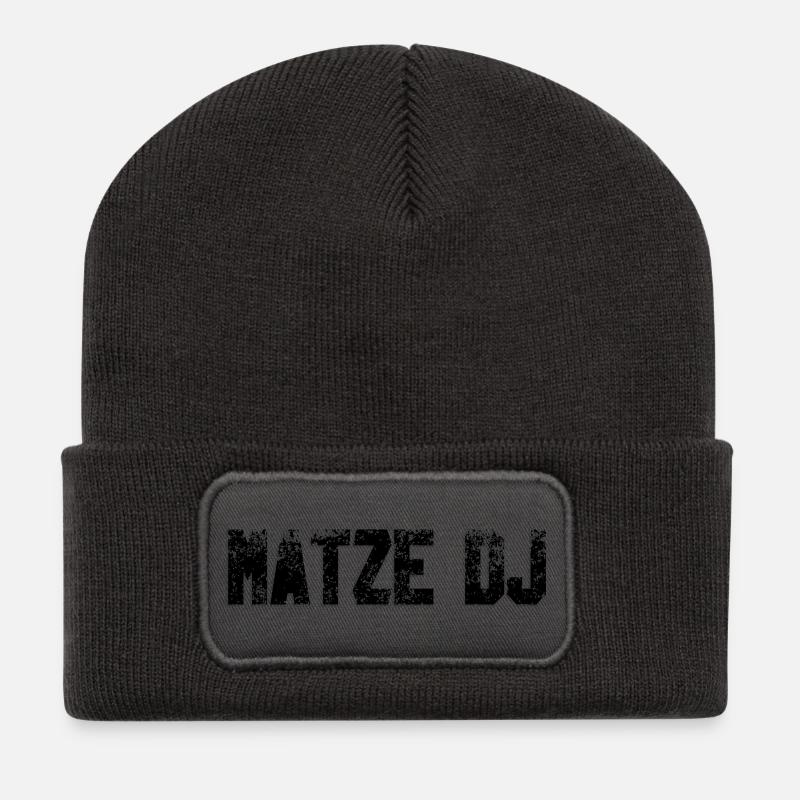 MatzeDJLogo Schwarz - Recycelte Patch Beanie - Dunkelgrau