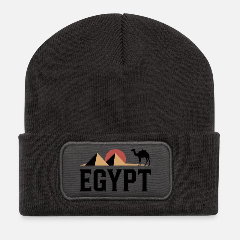 Pyramiden im Wüstenlicht - Recycelte Patch Beanie - Dunkelgrau