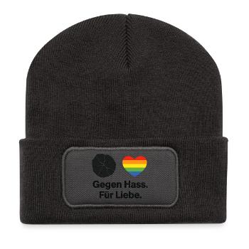Liebe statt Hass Regenbogen Herz Spruch - Recycelte Patch Beanie - Dunkelgrau - Vorne