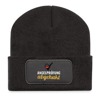 Angler Geschenk nach bestandener Angelprüfung - Recycelte Patch Beanie - Dunkelgrau - Vorne