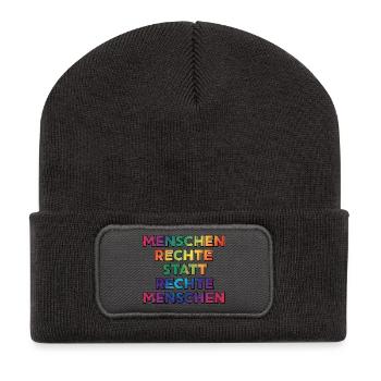 Cooles Regenbogen Motiv gegen Rechts & Fans - Recycelte Patch Beanie - Dunkelgrau - Vorne