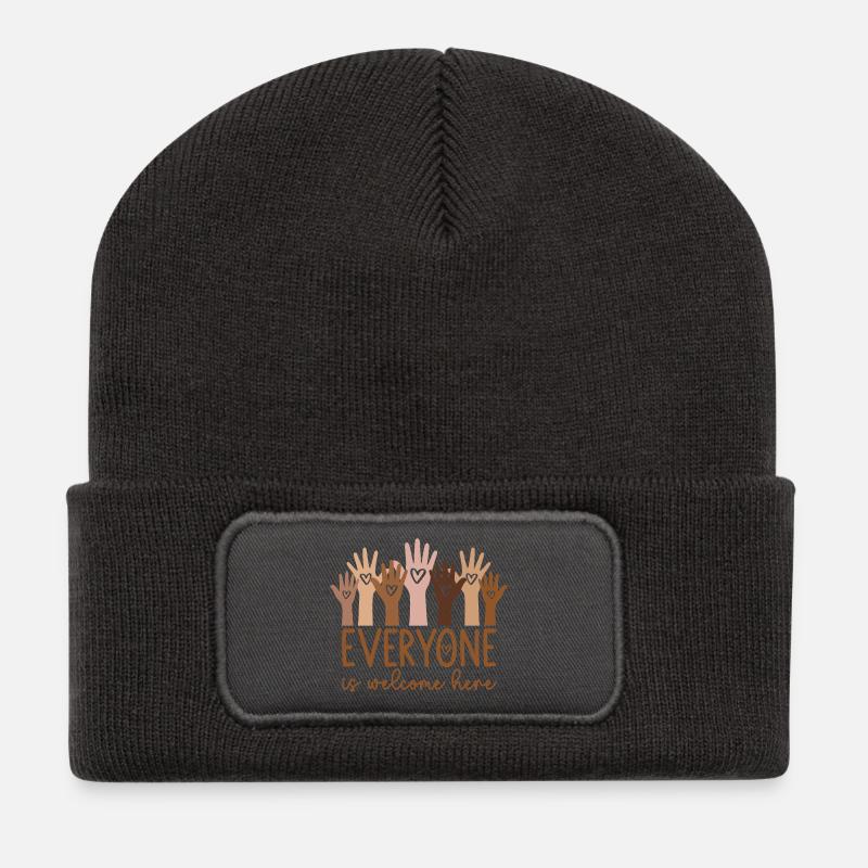 Everyone is welcome here - Recycelte Patch Beanie - Dunkelgrau