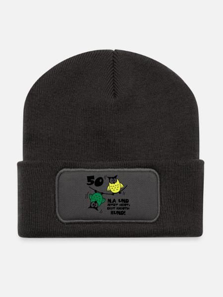 Geburtstag 50, Eulen am Drahtseil, rund - Recycelte Patch Beanie - Dunkelgrau