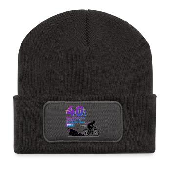 40. Geburtstag Gravel Biking Adventure Tee - Recycelte Patch Beanie - Dunkelgrau - Vorne