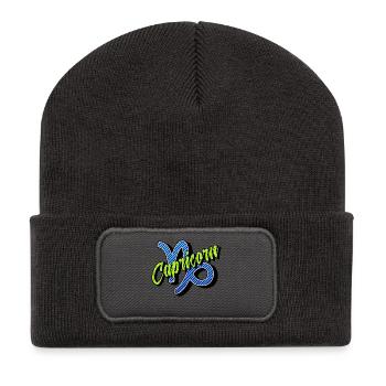 Horoskop Aberglaube Sternbild Steinbock Spruch - Recycelte Patch Beanie - Dunkelgrau - Vorne