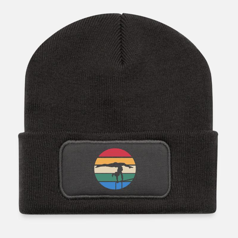 Silhouette de coucher de soleil sur poutre d’équilibre - Beanie recyclé à patch - charbon