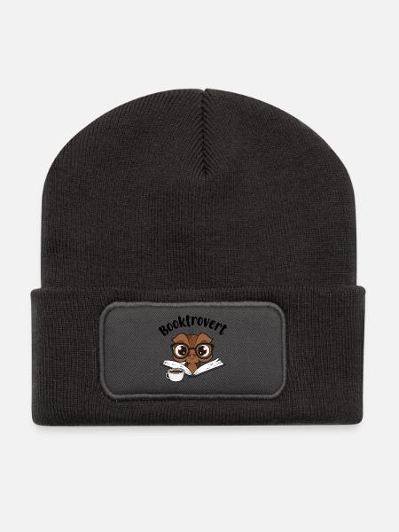 Booktrovert Eule mit Buch und Kaffee - Recycelte Patch Beanie - Dunkelgrau