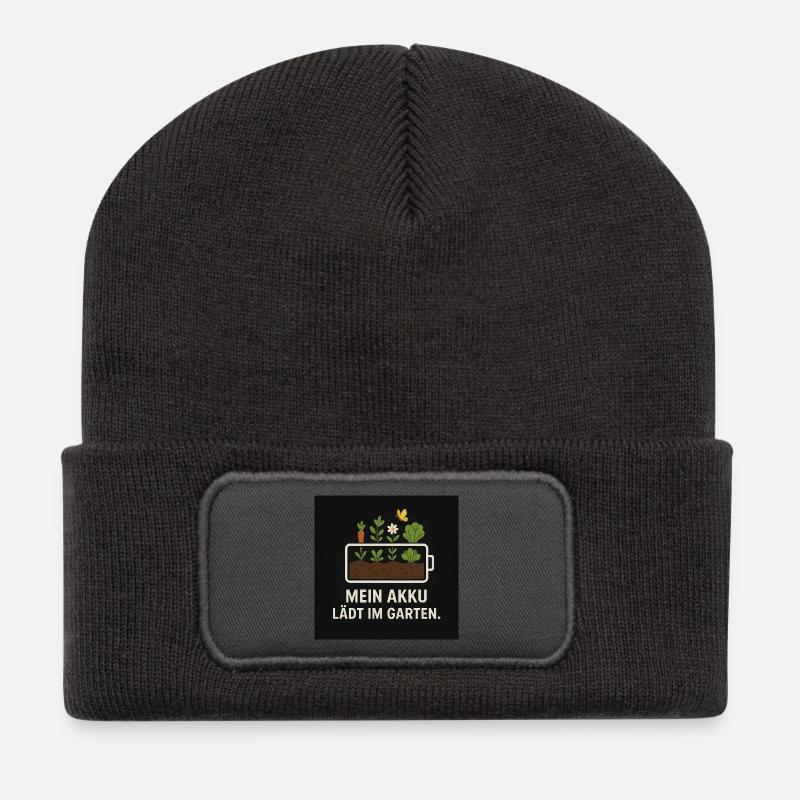 Mein Akku lädt im Garten - Recycelte Patch Beanie - Dunkelgrau