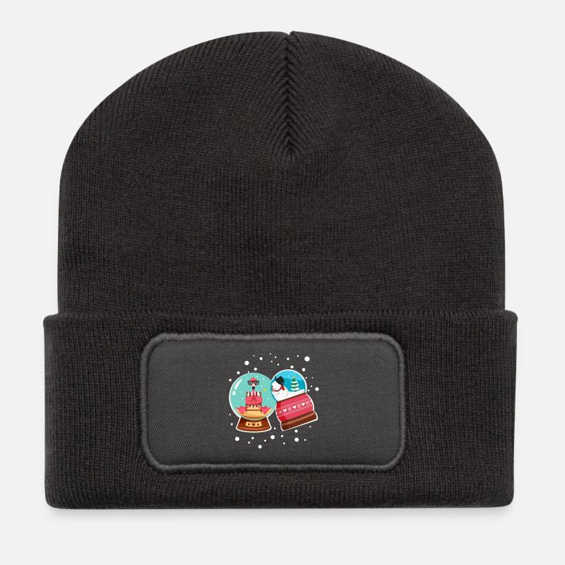 Schneemann-Flamingo Weihnachts-Schneekugel - Recycelte Patch Beanie - Dunkelgrau