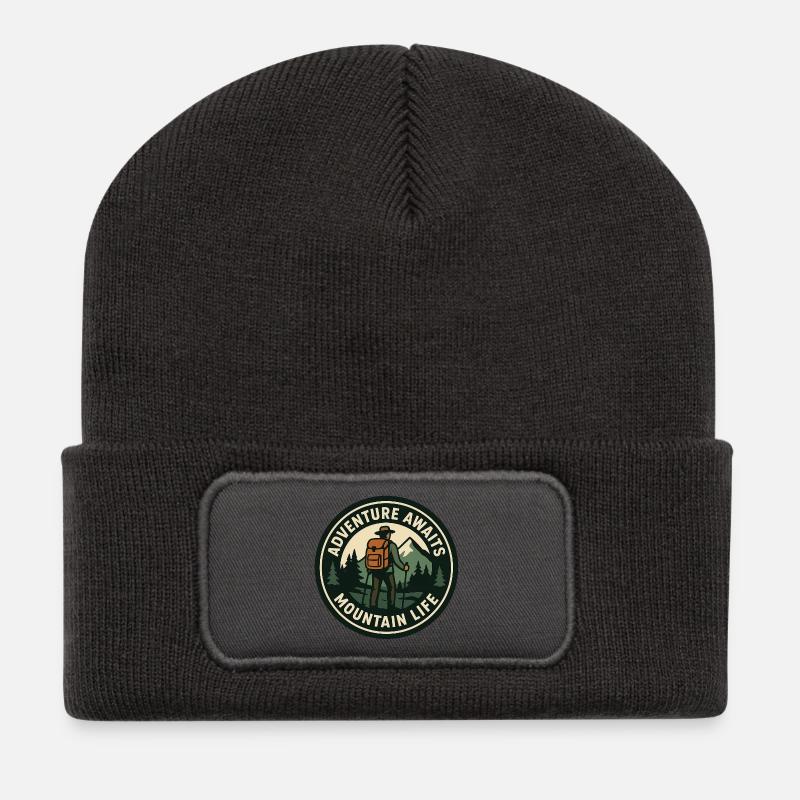 Aventure Attends Montagne Vie - Beanie recyclé à patch - charbon