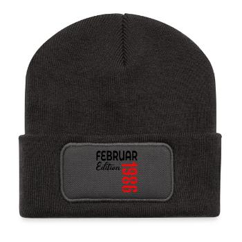 41. Geburtstag - Februar 1986 - Recycelte Patch Beanie - Dunkelgrau - Vorne