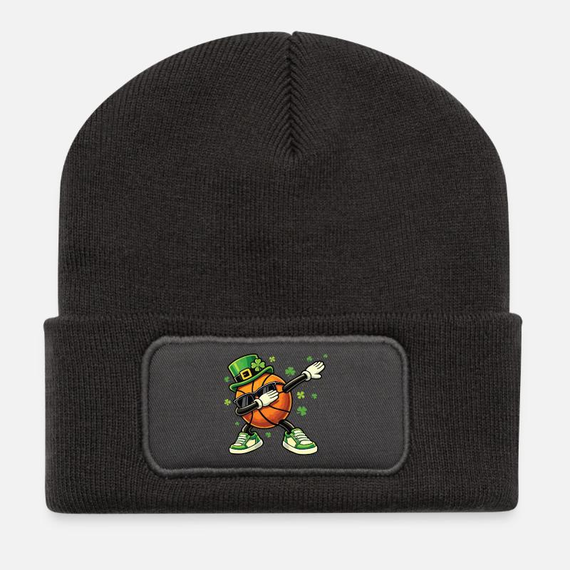 Basketball-Leprechaun St. Patrick's St. Paddys - Recycelte Patch Beanie - Dunkelgrau