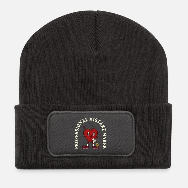 Professional Mistake Maker – Retro Comic Humor - Recycelte Patch Beanie - Dunkelgrau