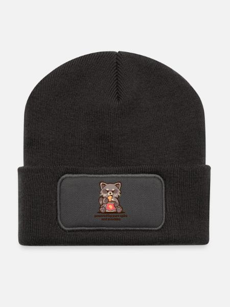 Angetrieben von purem Groll und Snacks - Recycelte Patch Beanie - Dunkelgrau