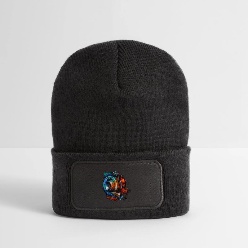 Turbo-Boost oder Bust Recycelte Patch Beanie