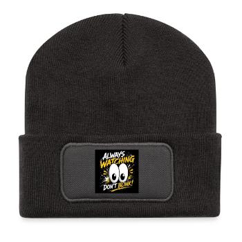 Immer Aufpassen: Nicht Blinzeln - Recycelte Patch Beanie - Dunkelgrau - Vorne
