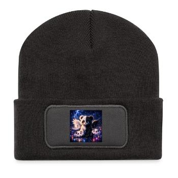 Echo Panda – Dual Spirit Edition - Recycelte Patch Beanie - Dunkelgrau - Vorne