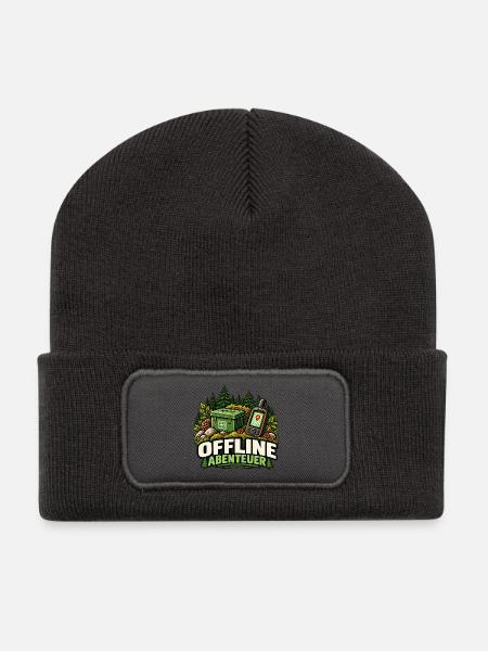 Offline Abenteuer - Recycelte Patch Beanie - Dunkelgrau