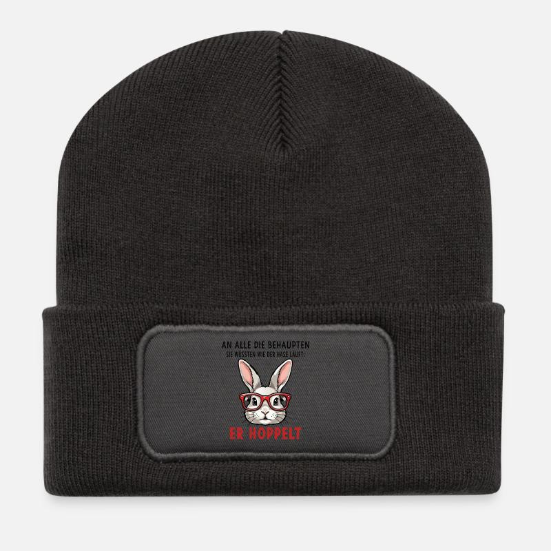 Hase mit Brille Lustiger Spruch Er Hoppelt Wortwit - Recycelte Patch Beanie - Dunkelgrau