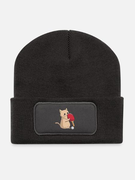 Katze spielt Tischtennis - Recycelte Patch Beanie - Dunkelgrau