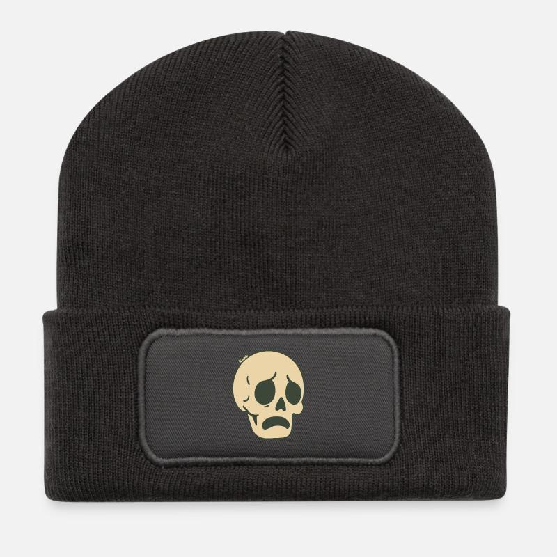 Trauriger Totenschädel – Comic Sticker-Design - Recycelte Patch Beanie - Dunkelgrau