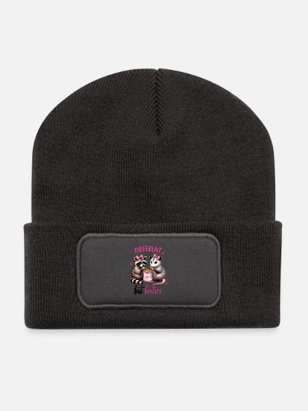 Anders, aber Besties, Freundschaft, Valentinstag - Recycelte Patch Beanie - Dunkelgrau