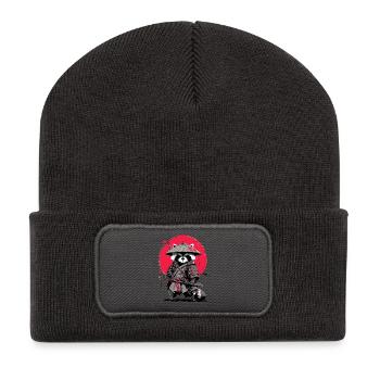 Waschbär-Samurai unter Crimson Moon - Recycelte Patch Beanie - Dunkelgrau - Vorne