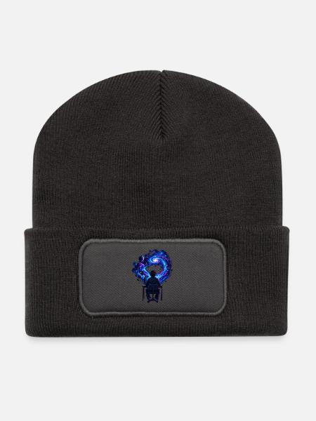 Kosmische Kreativität am Schreibtisch - Recycelte Patch Beanie - Dunkelgrau