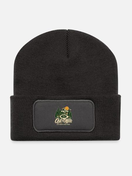 Out of Office – Wandern & Natur T-Shirt - Recycelte Patch Beanie - Dunkelgrau