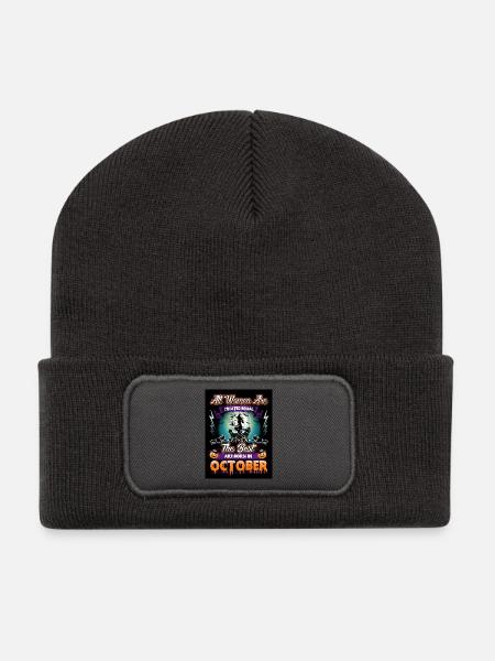 Die Besten sind im Oktober geboren - Hexe - Recycelte Patch Beanie - Dunkelgrau