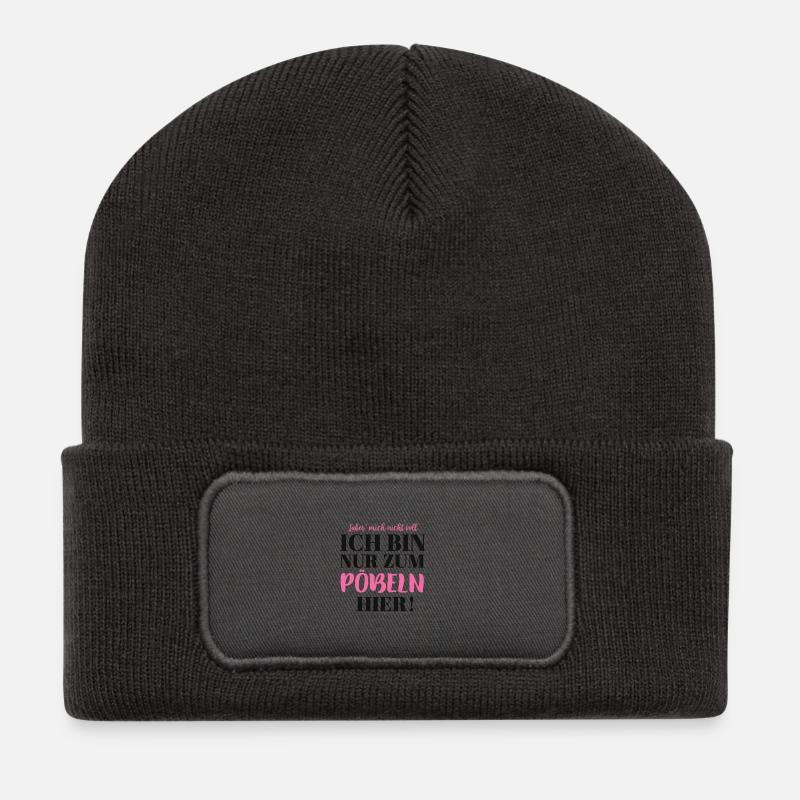 Ich bin nur zum Pöbeln hier - Recycelte Patch Beanie - Dunkelgrau