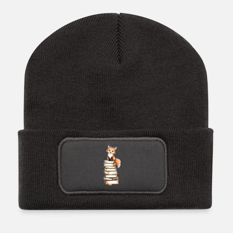 Fuchs auf Bücherstapel - Recycelte Patch Beanie - Dunkelgrau