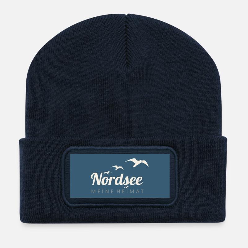 Nordsee Vögel Silhouette Design Schriftzug - Recycelte Patch Beanie - French Navy