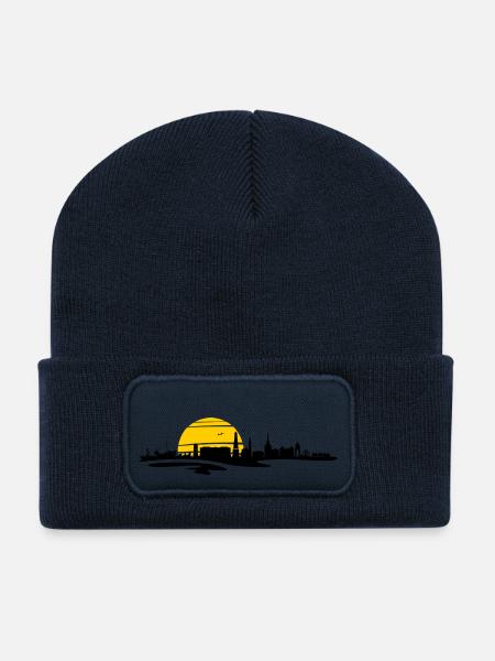 Skyline - Küste Borkum - Recycelte Patch Beanie - French Navy