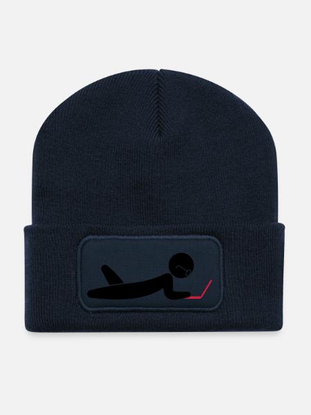 Ein Programmierer mit einem Laptop - Recycelte Patch Beanie - French Navy
