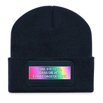 Lebe stets so, dass die AfD etwas dagegen hat. - Recycelte Patch Beanie - French Navy - Vorne