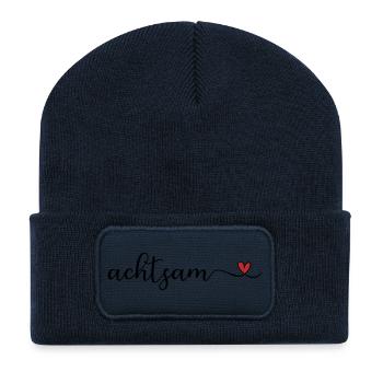 achtsam Schriftzug mit Herz - Recycelte Patch Beanie - French Navy - Vorne