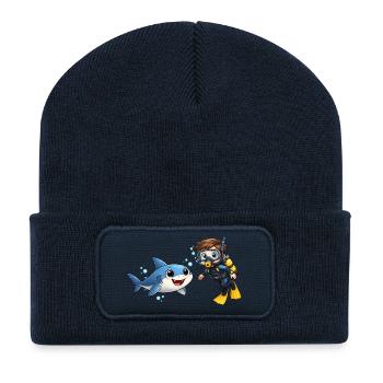 Taucher Kind mit Hai Lustig Ozean Cartoon - Recycelte Patch Beanie - French Navy - Vorne