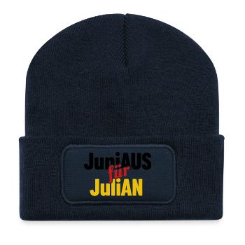 JuniAUS für JuliAN - Fußball Banner 2026 - Recycelte Patch Beanie - French Navy - Vorne