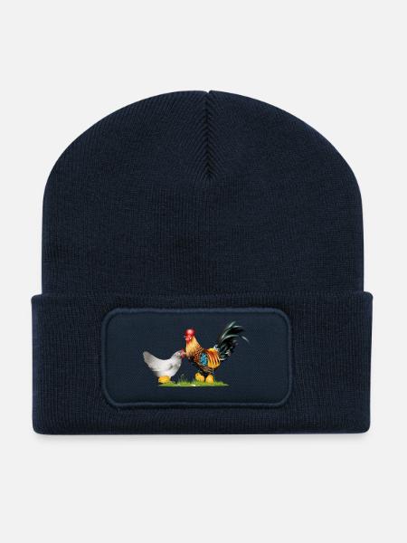 stattlicher Hahn mit Henne und Küken Nachwuchs - Recycelte Patch Beanie - French Navy