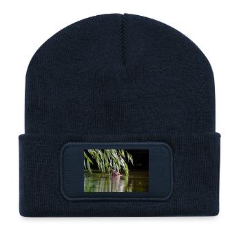 000_0762_DxO - Le castor se nourrissant de branches de saule - Beanie recyclé à patch - bleu marine - Devant