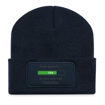 Patient... Je réfléchis - Beanie recyclé à patch - bleu marine - Devant