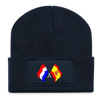Drapeau des Pays-Bas et drapeau de l’Espagne - Beanie recyclé à patch - bleu marine - Devant