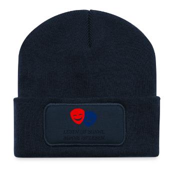 Rote und blaue Theatermasken mit Bühnenzitat - Recycelte Patch Beanie - French Navy - Vorne